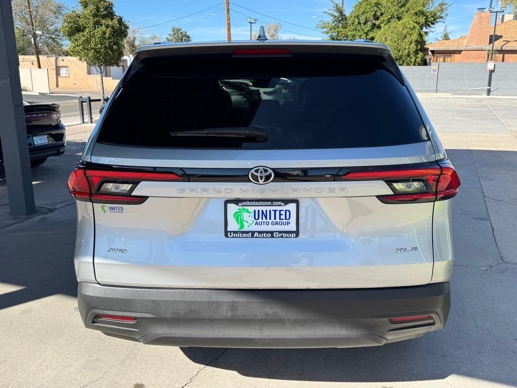 Toyota Grand Highlander Platinum AWD (Natl) 2024