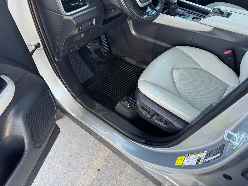 Toyota Grand Highlander Platinum AWD (Natl) 2024