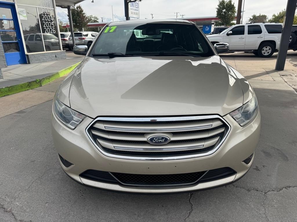 Ford Taurus Limited FWD 2017