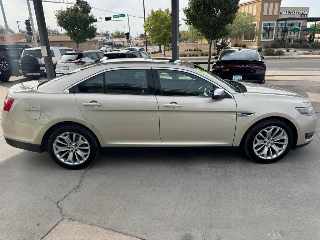 Ford Taurus Limited FWD 2017