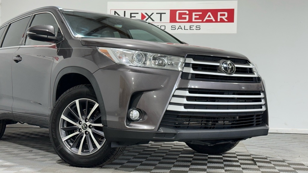Toyota Highlander XLE FWD V6 2018