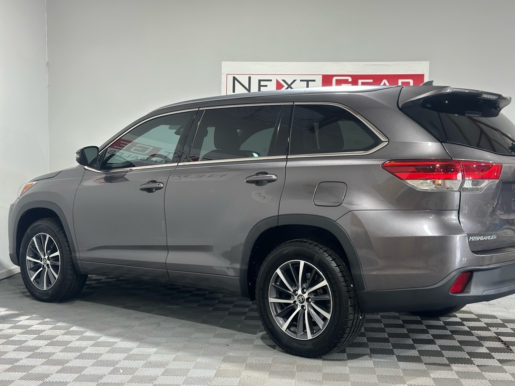 Toyota Highlander XLE FWD V6 2018