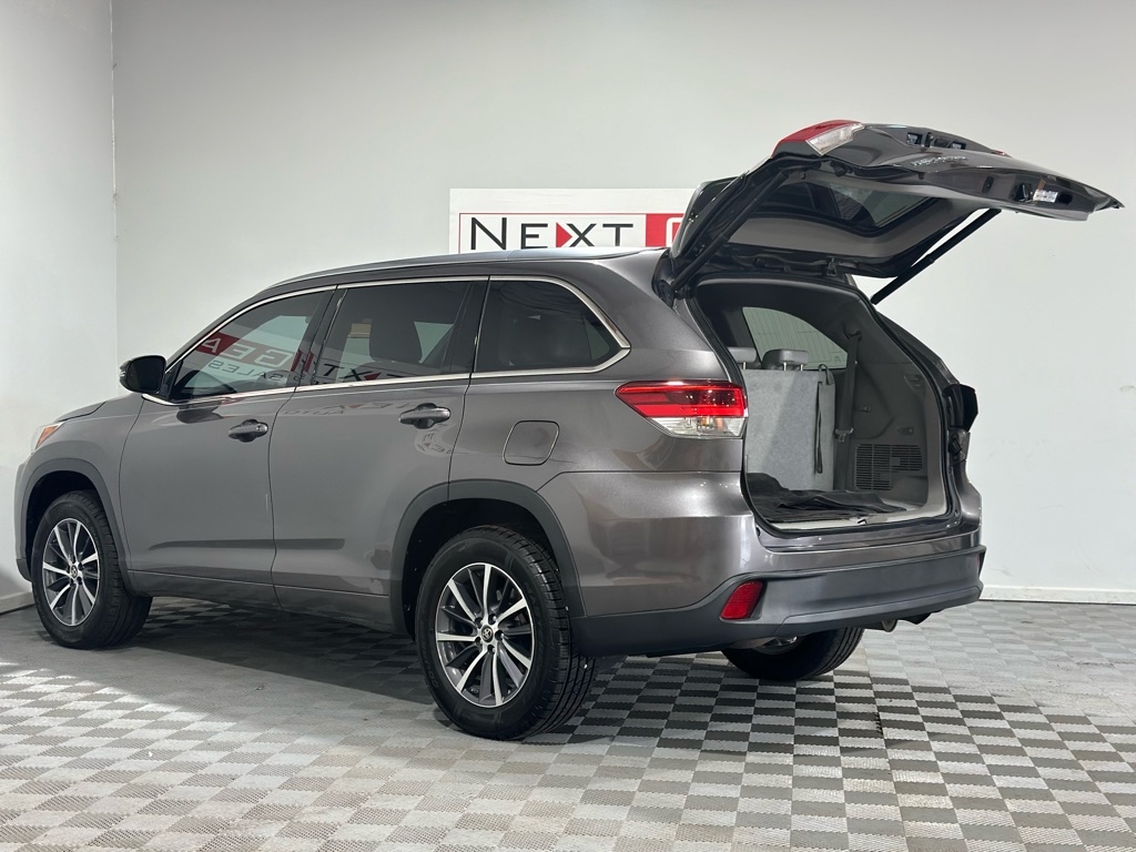 Toyota Highlander XLE FWD V6 2018