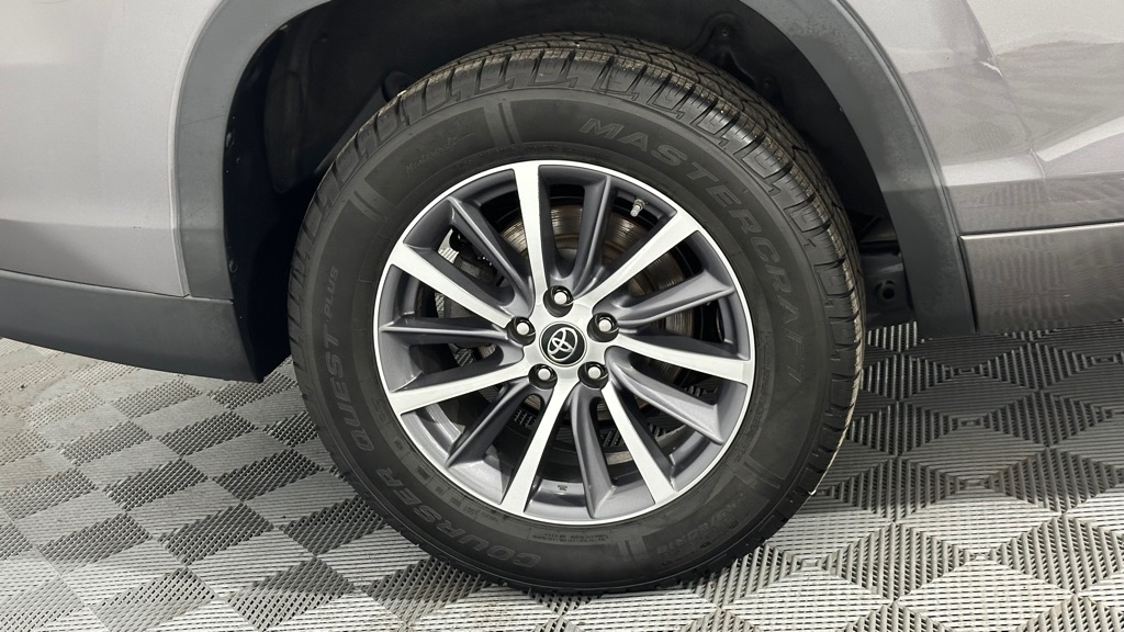 Toyota Highlander XLE FWD V6 2018