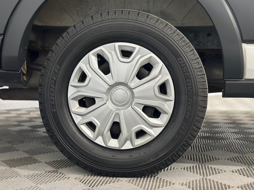 Ford Transit 350 Wagon Low Roof XL 60/40 Pass. 148-in. WB 2015