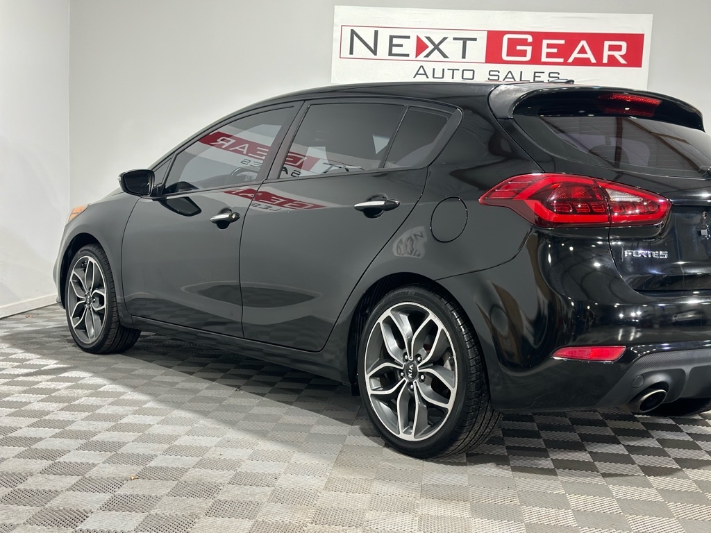 Kia Forte 5-Door SX 2015
