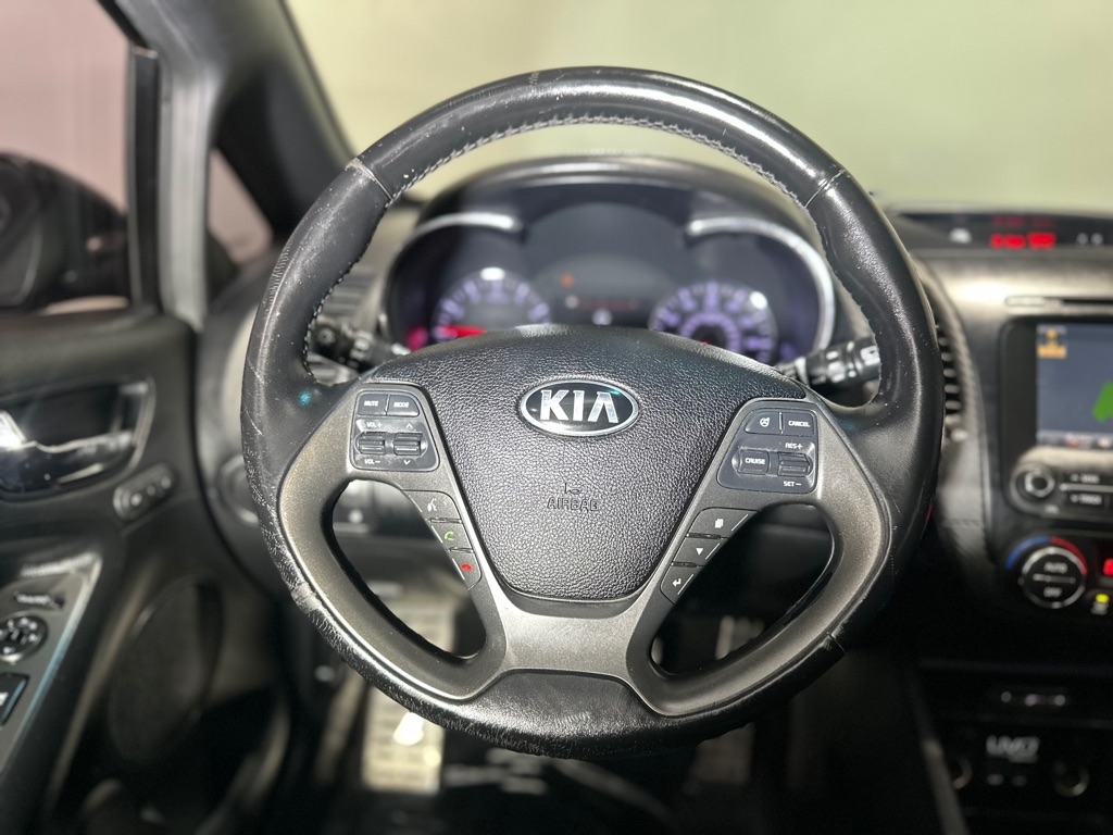 Kia Forte 5-Door SX 2015