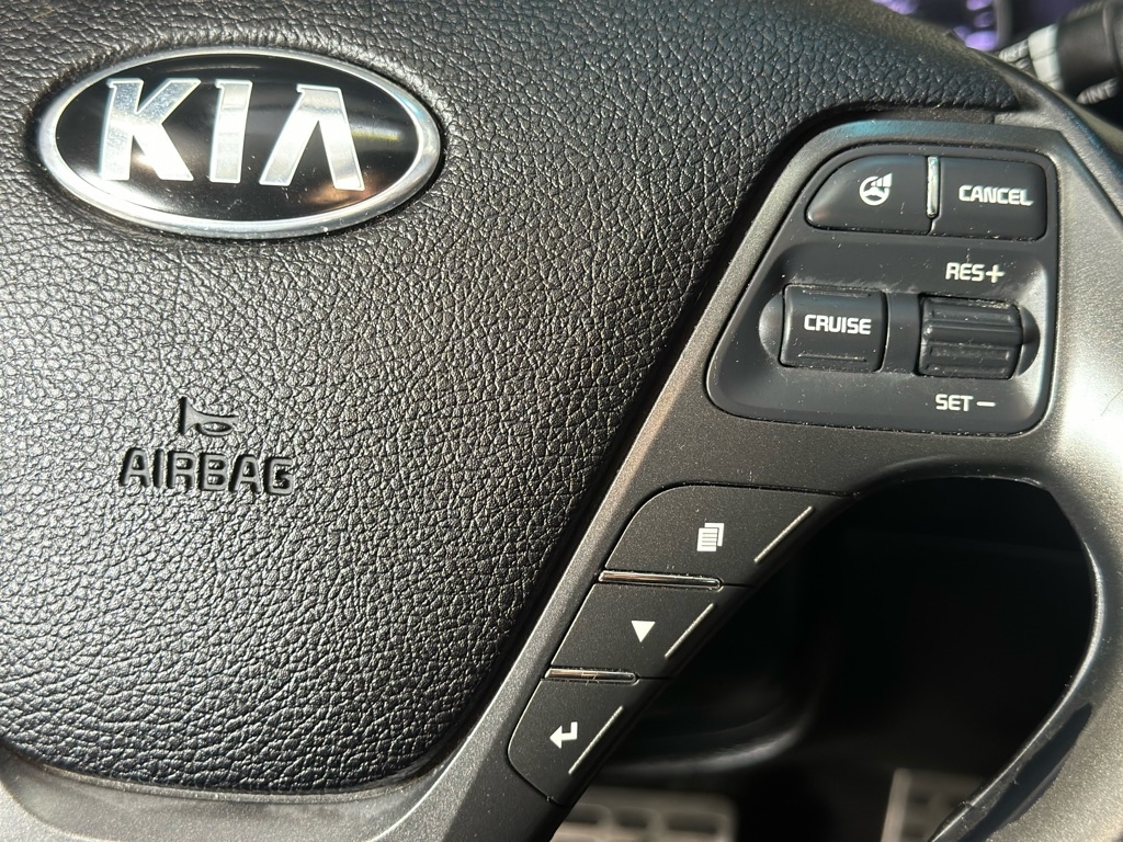 Kia Forte 5-Door SX 2015