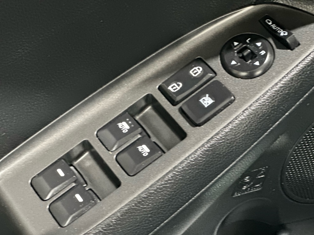 Kia Forte 5-Door SX 2015