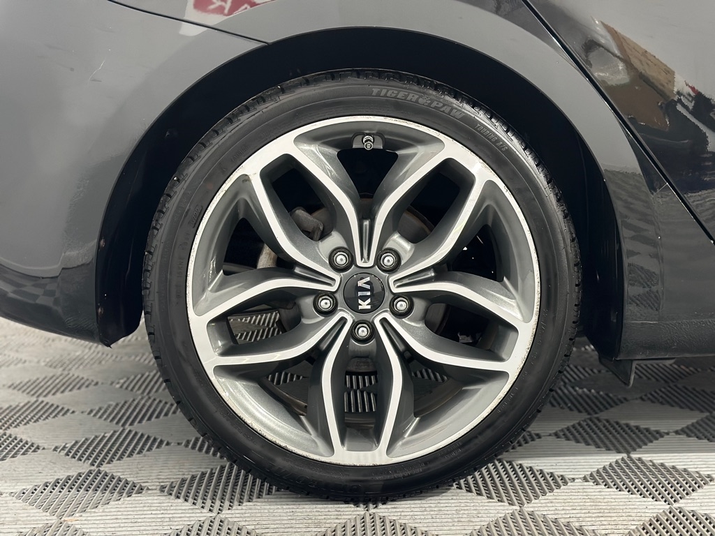 Kia Forte 5-Door SX 2015