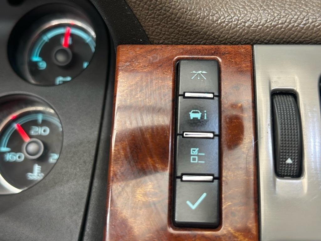 Chevrolet Silverado 2500HD LTZ Crew Cab 4WD 2013