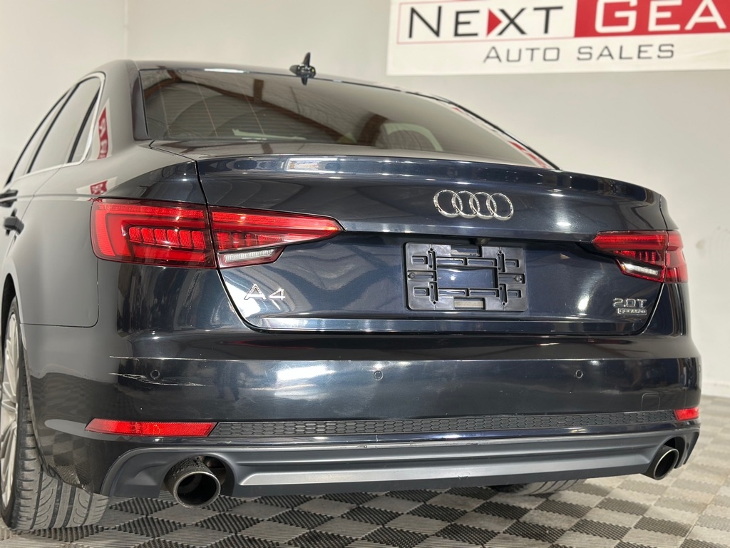 Audi A4 2.0T Premium Plus quattro Sedan 2017 Audi A4 2.0T Premium Plus quattro Sedan 2017