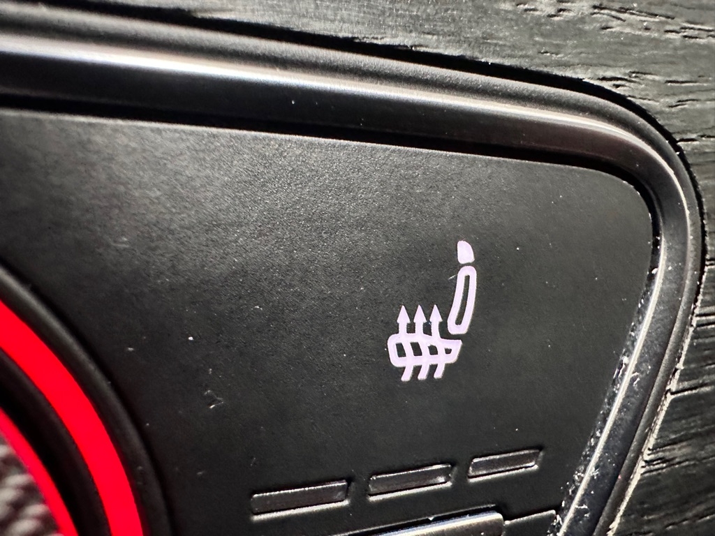 Audi A4 2.0T Premium Plus quattro Sedan 2017 Audi A4 2.0T Premium Plus quattro Sedan 2017