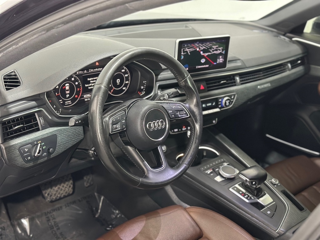 Audi A4 2.0T Premium Plus quattro Sedan 2017 Audi A4 2.0T Premium Plus quattro Sedan 2017