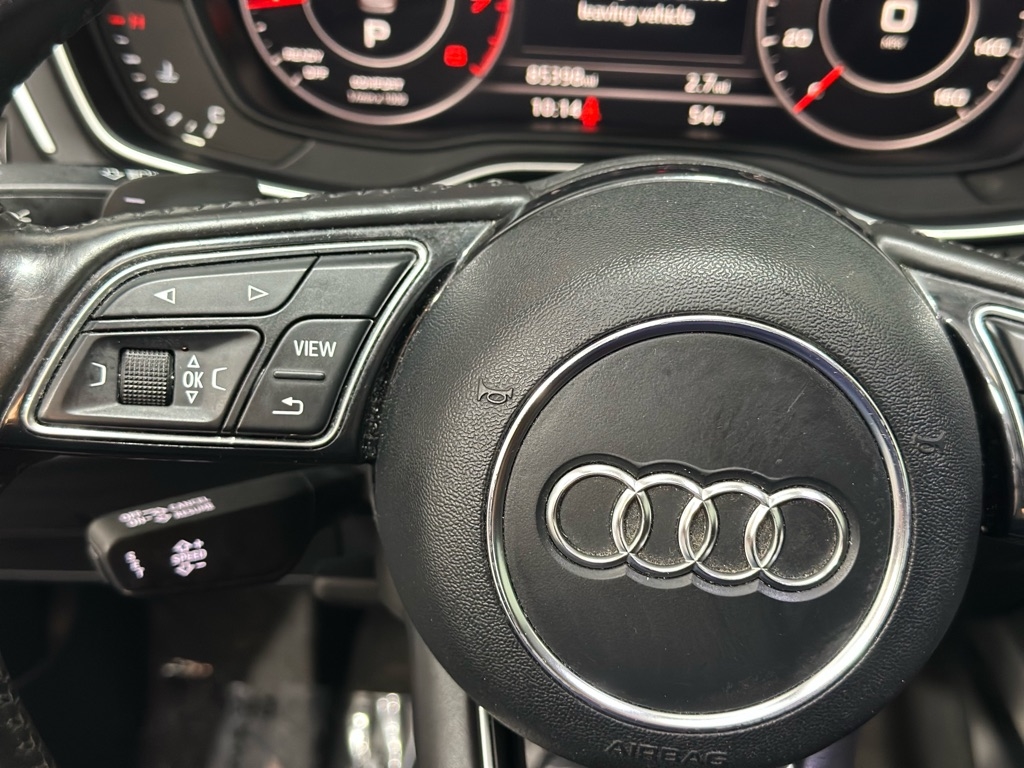 Audi A4 2.0T Premium Plus quattro Sedan 2017 Audi A4 2.0T Premium Plus quattro Sedan 2017