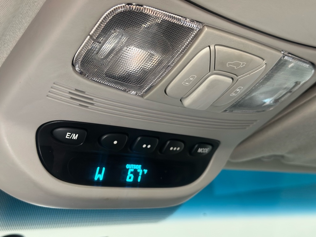 Toyota Sienna XLE FWD 2010