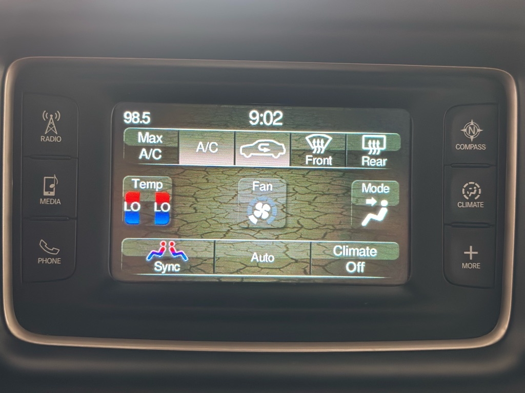 Jeep Grand Cherokee Laredo 4WD 2015