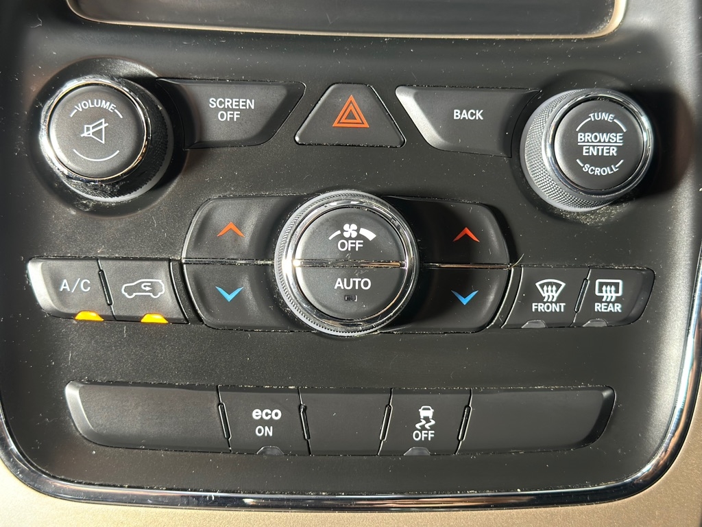 Jeep Grand Cherokee Laredo 4WD 2015