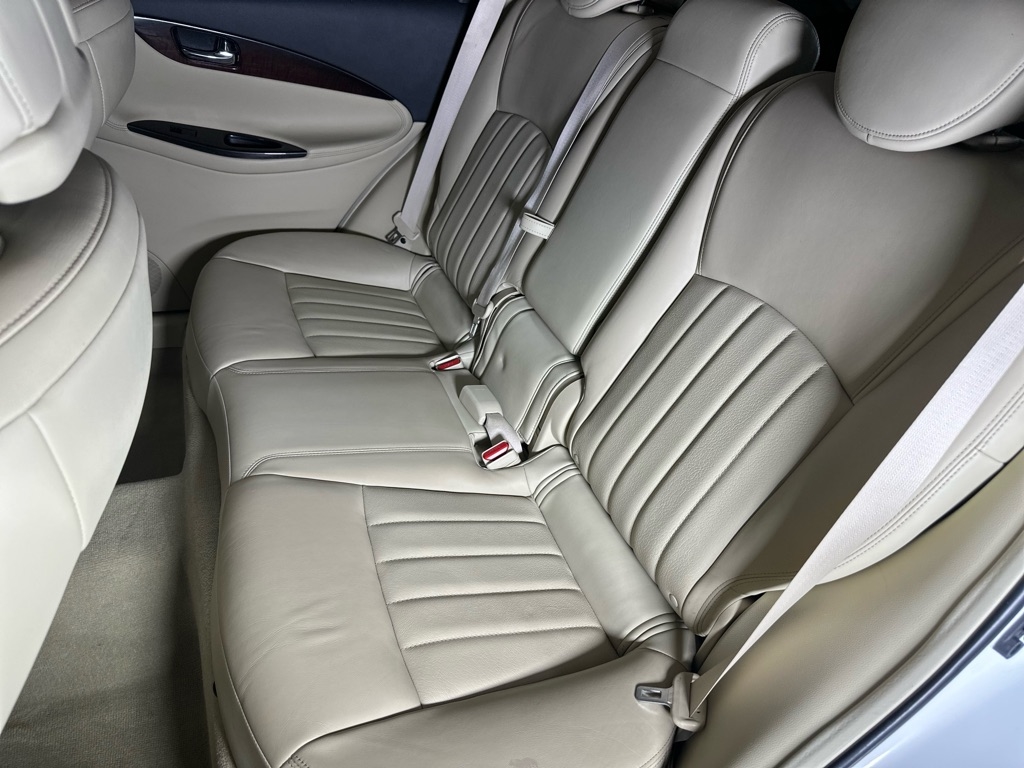 Infiniti QX50 Base AWD 2017