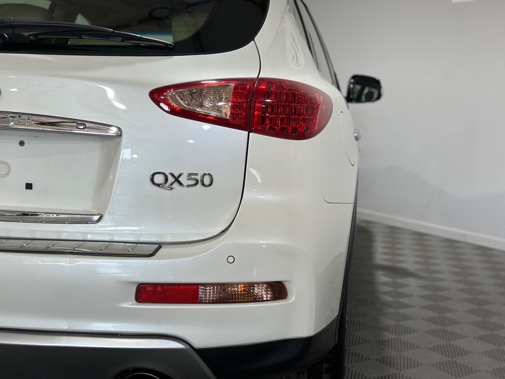 Infiniti QX50 Base AWD 2017