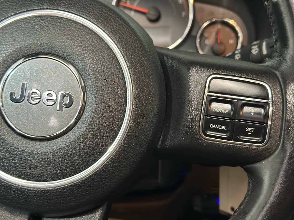 Jeep Wrangler Unlimited Sahara 4WD 2011