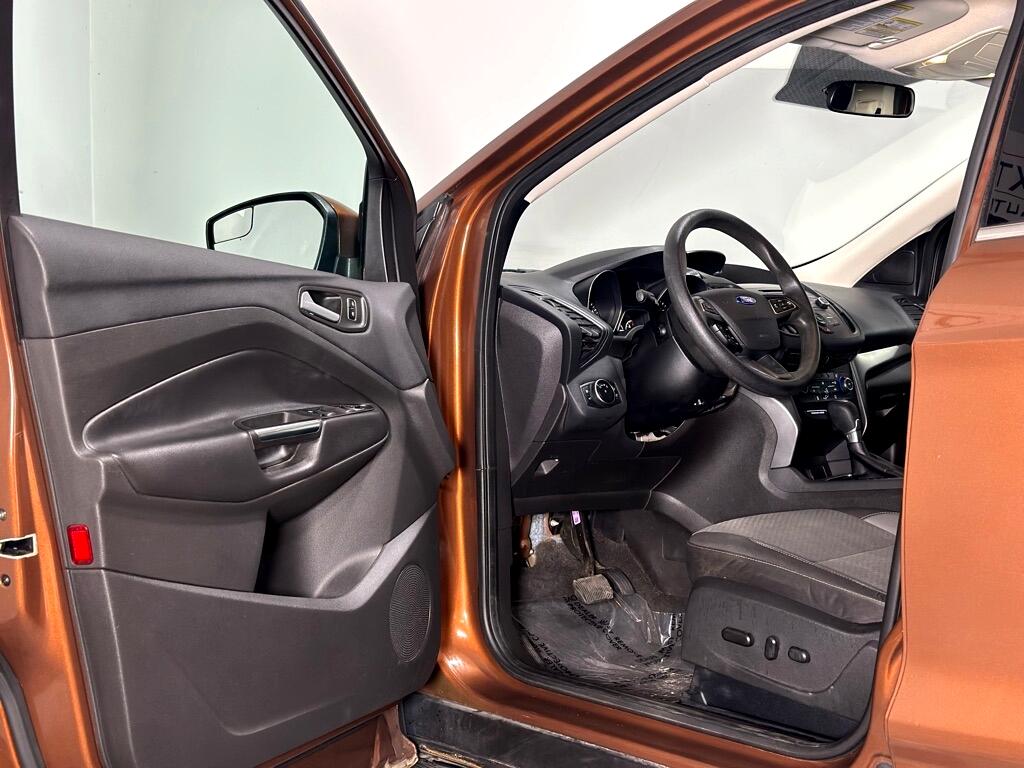 2017 Ford Escape SE photo 10