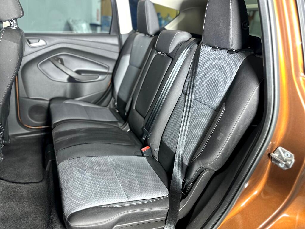 2017 Ford Escape SE photo 22