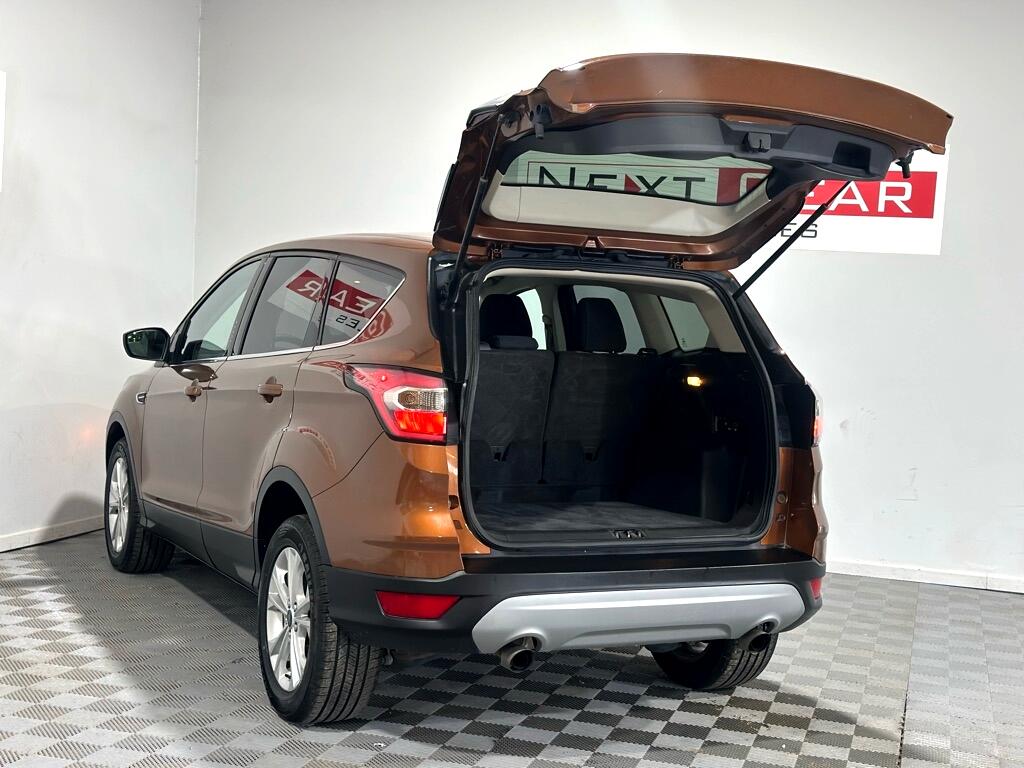 2017 Ford Escape SE photo 28