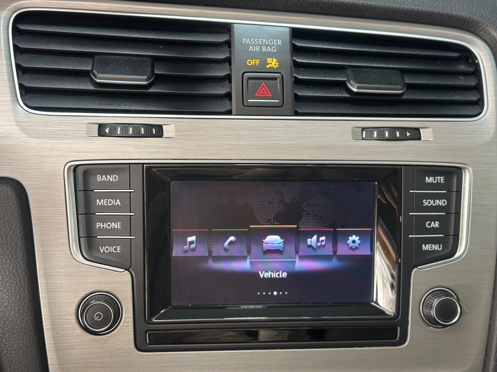 Volkswagen Golf TSI S 6A 2015