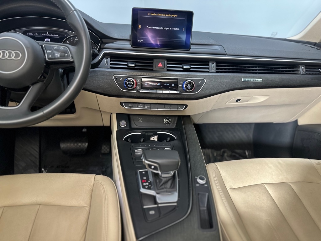 Audi A4 2.0 TFSI Premium quattro 7A 2019