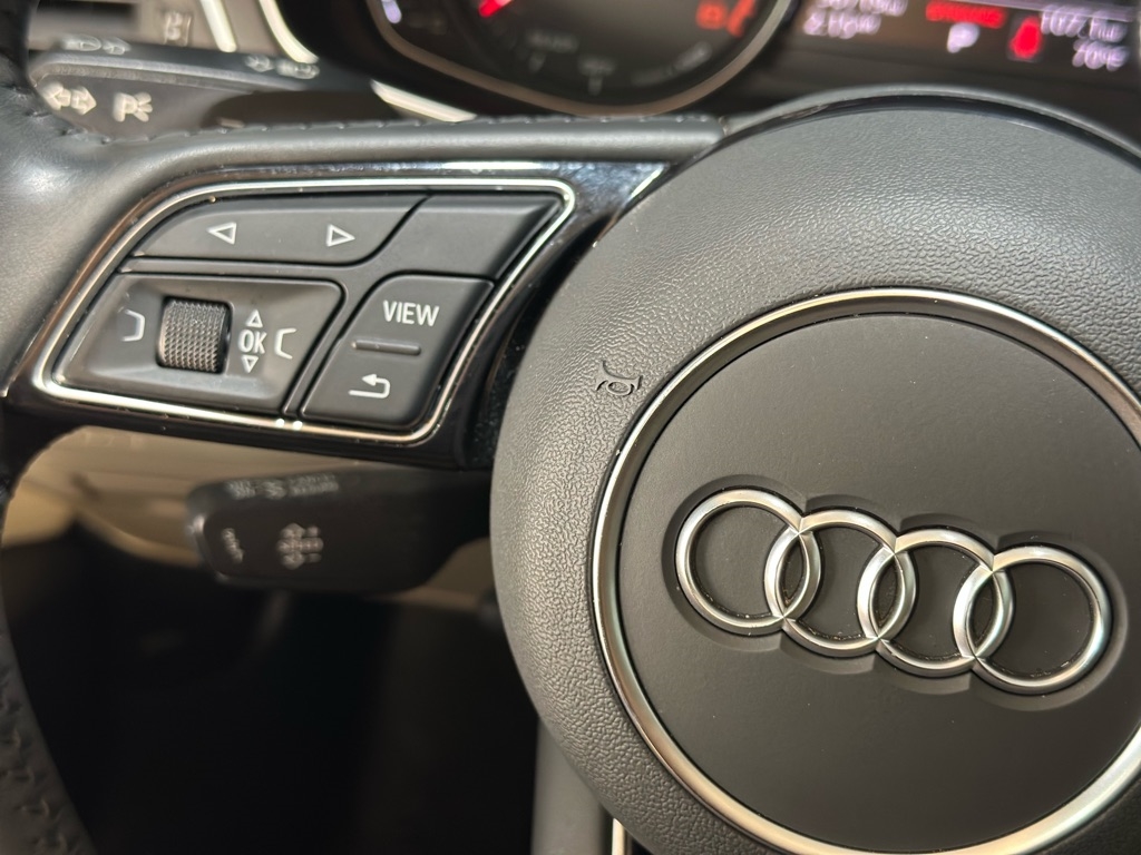 Audi A4 2.0 TFSI Premium quattro 7A 2019