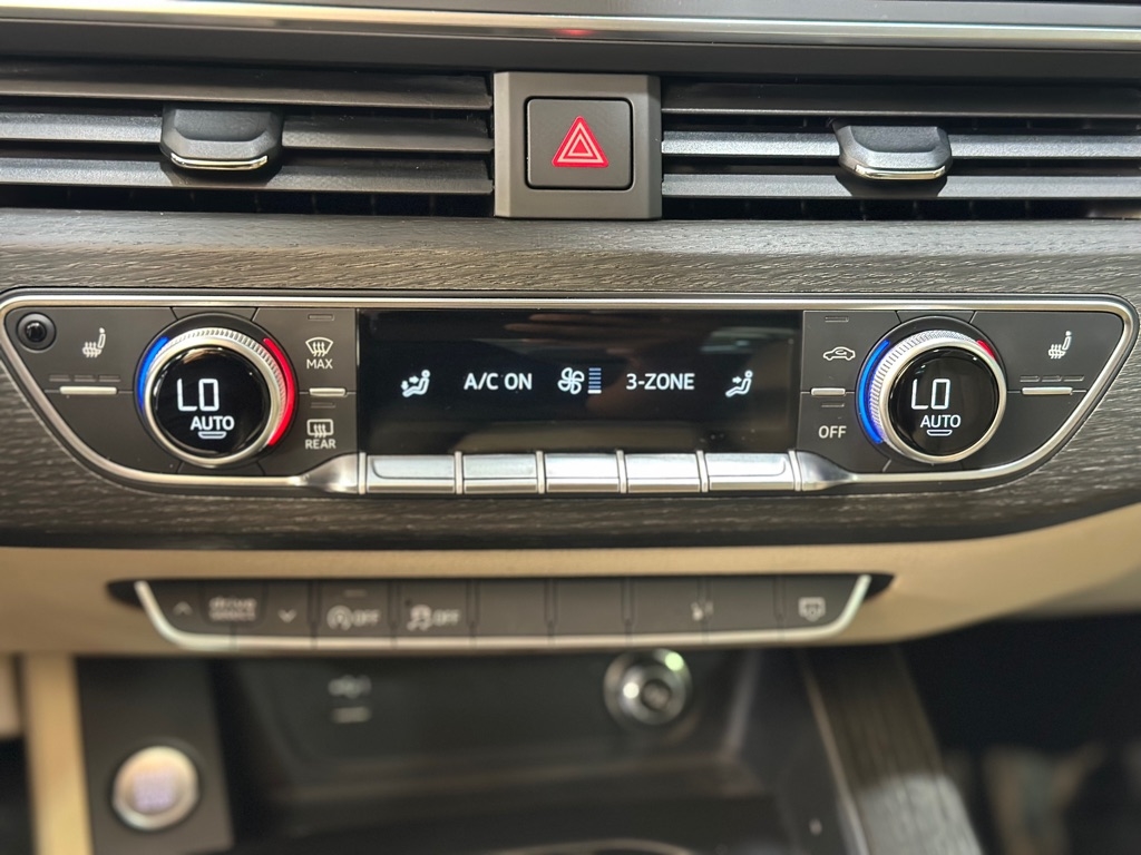 Audi A4 2.0 TFSI Premium quattro 7A 2019