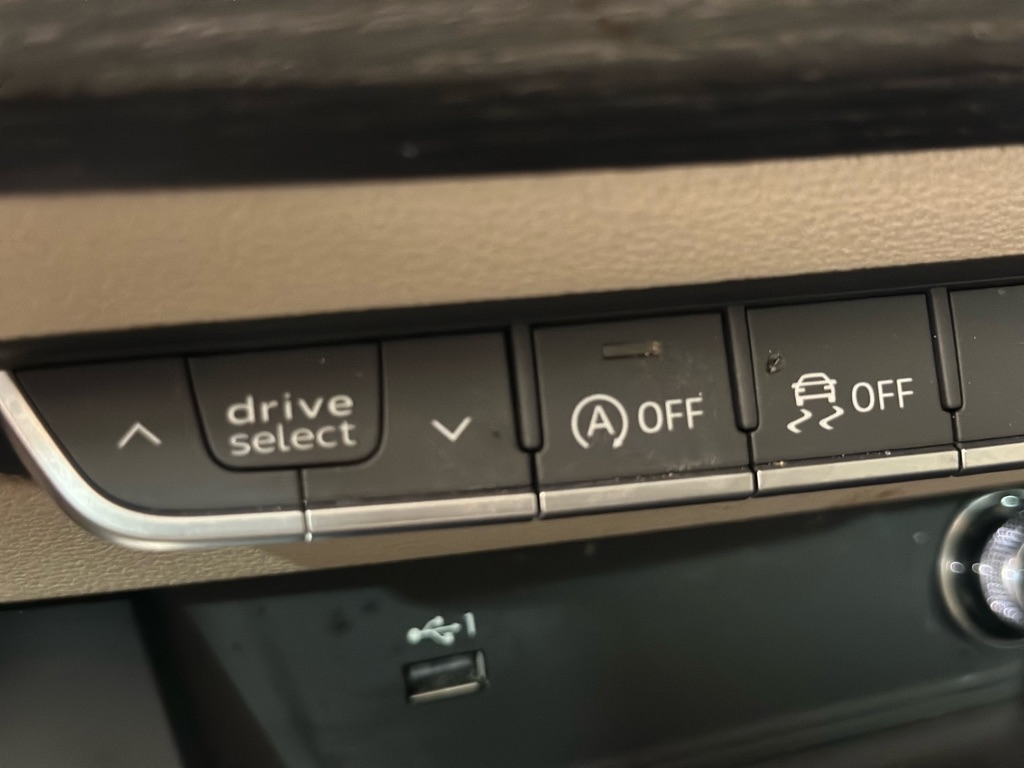 Audi A4 2.0 TFSI Premium quattro 7A 2019