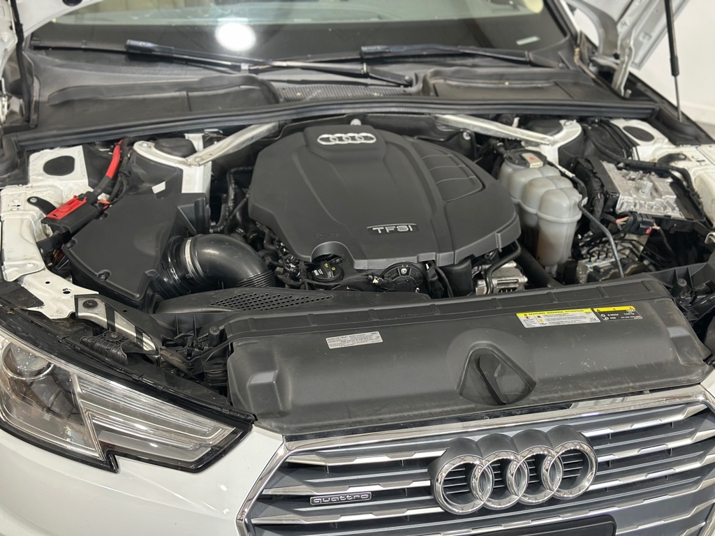 Audi A4 2.0 TFSI Premium quattro 7A 2019