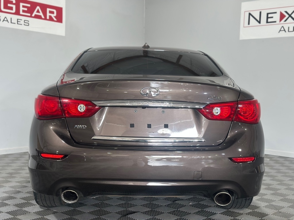 Infiniti Q50 Base AWD 2015