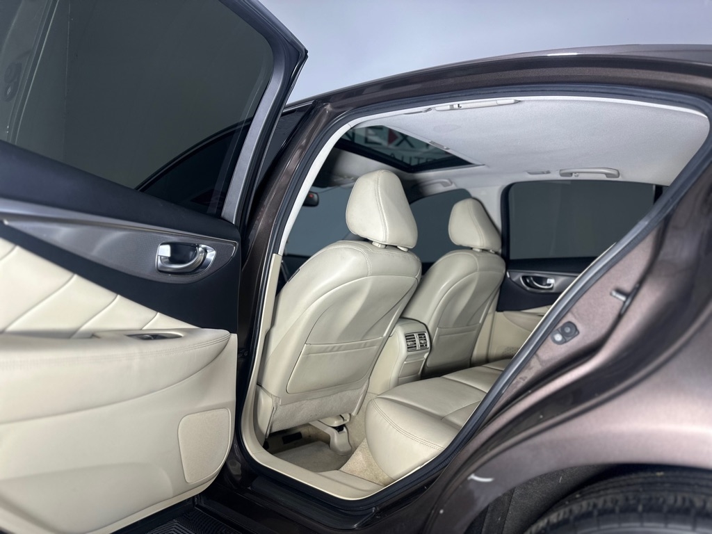 Infiniti Q50 Base AWD 2015