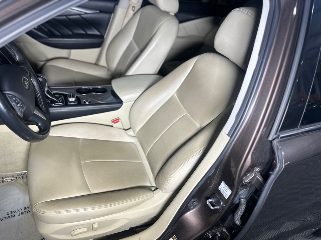 Infiniti Q50 Base AWD 2015