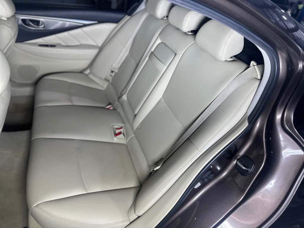 Infiniti Q50 Base AWD 2015