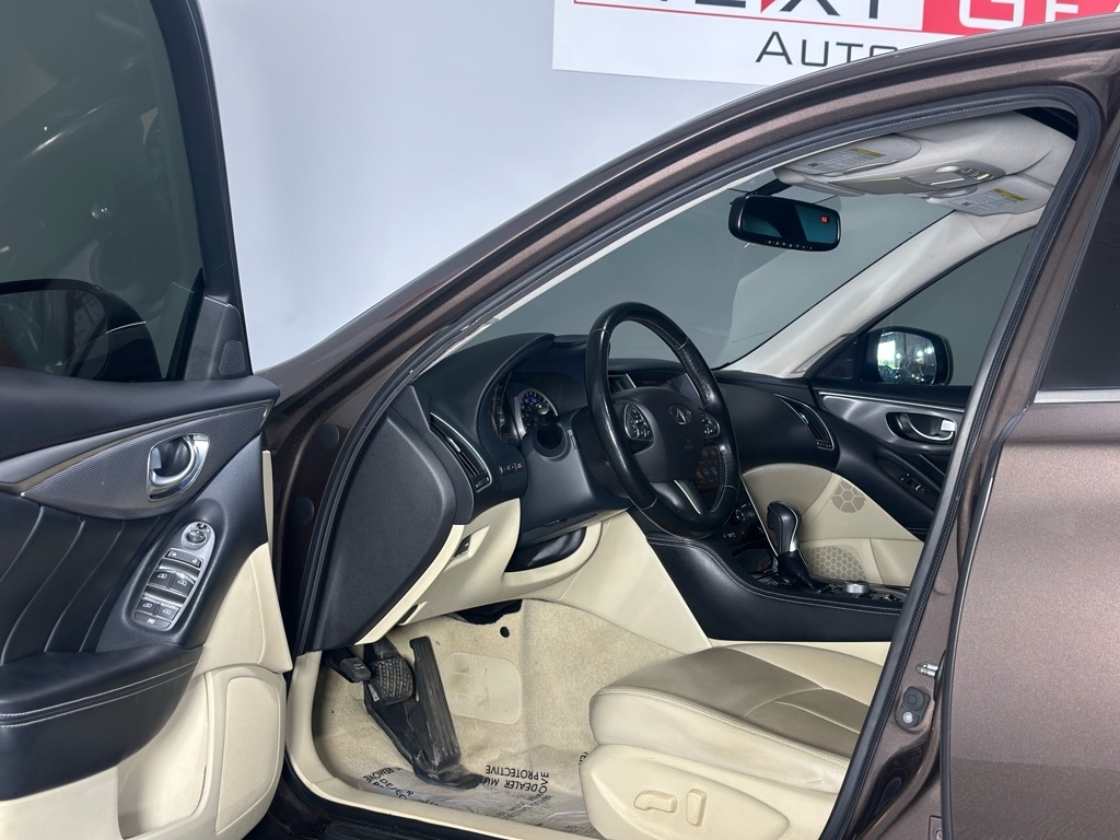 Infiniti Q50 Base AWD 2015