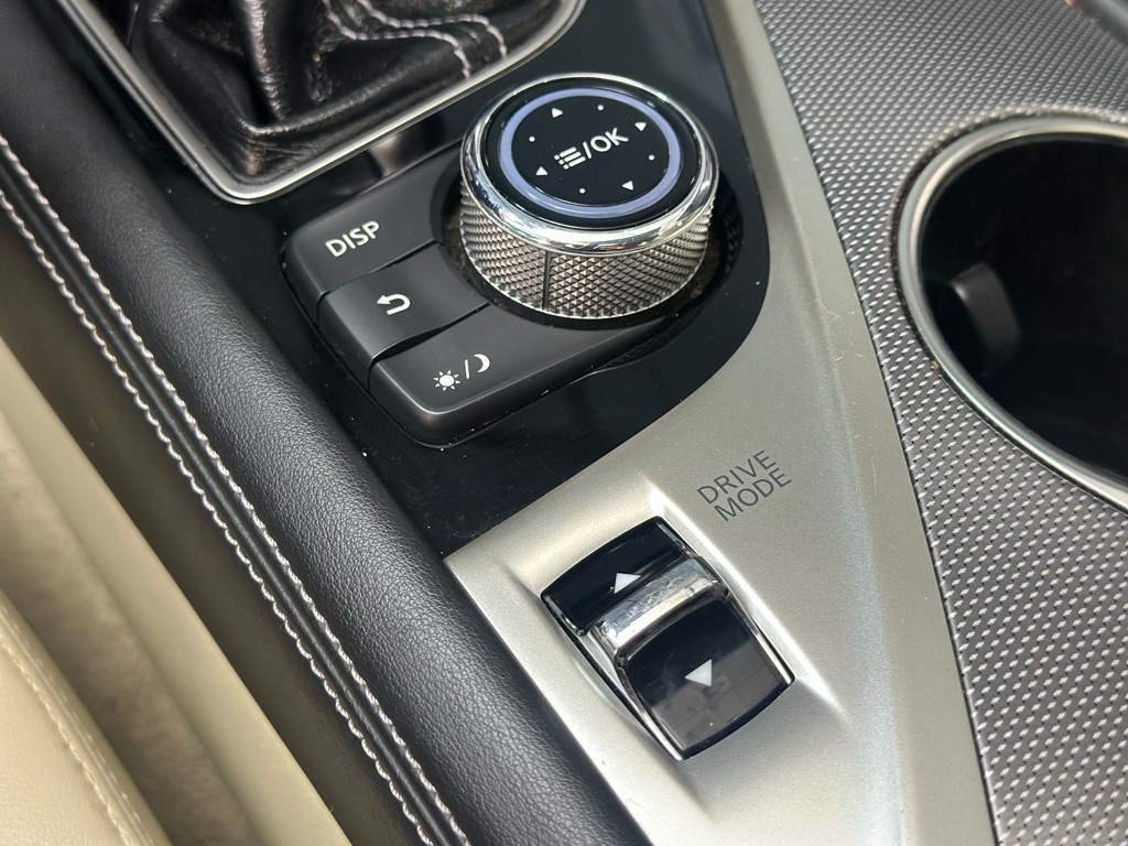 Infiniti Q50 Base AWD 2015