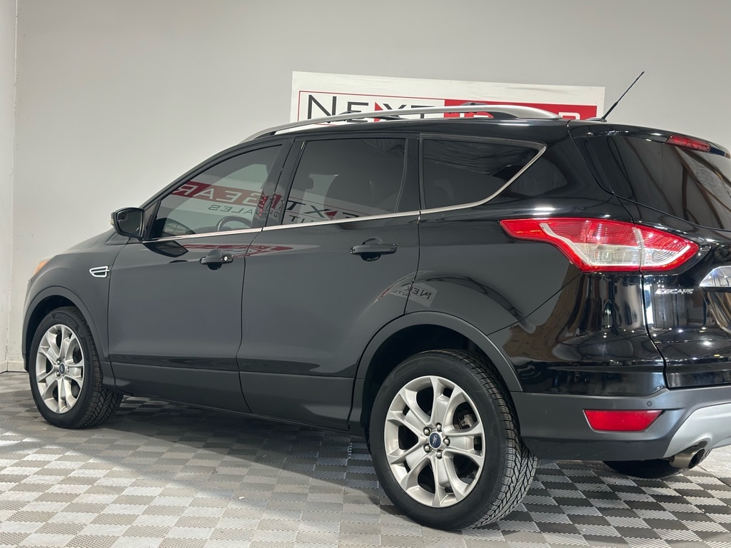 Ford Escape Titanium 4WD 2016