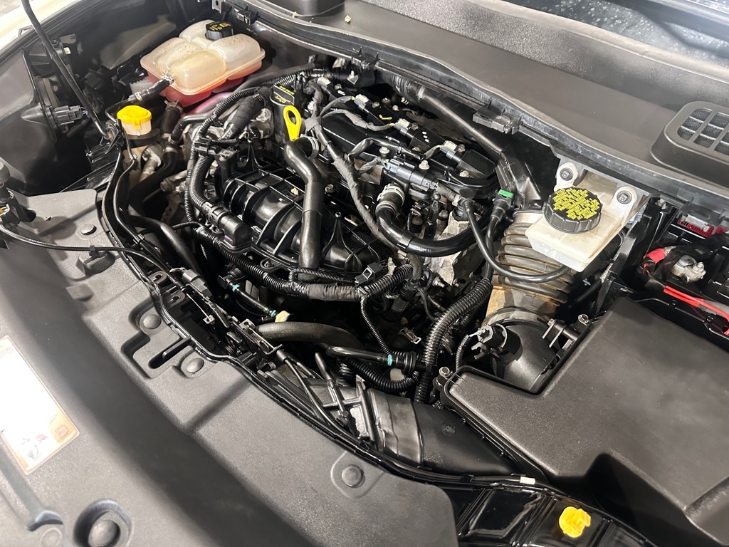 Ford Escape Titanium 4WD 2016