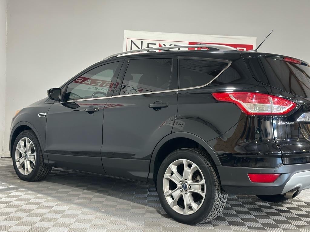 Ford Escape Titanium 4WD 2016