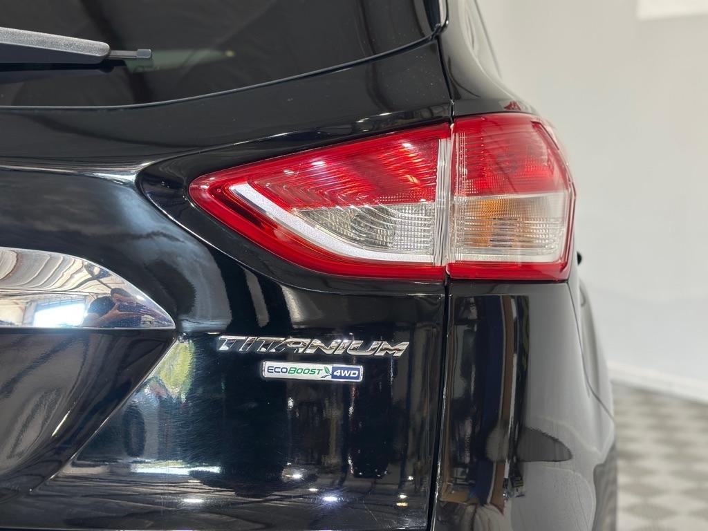 Ford Escape Titanium 4WD 2016