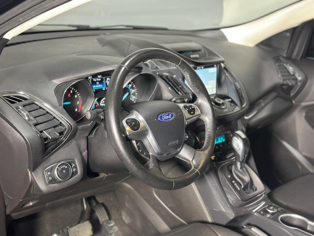 Ford Escape Titanium 4WD 2016