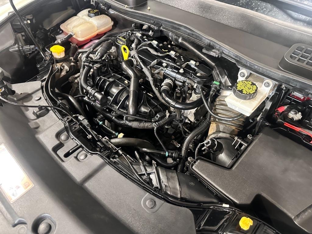 Ford Escape Titanium 4WD 2016