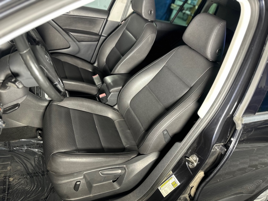 Volkswagen Tiguan S 4Motion 2011