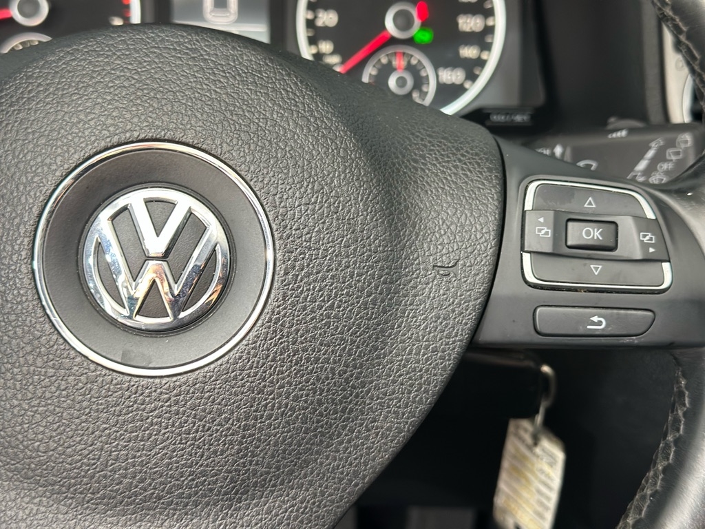 Volkswagen Tiguan S 4Motion 2011