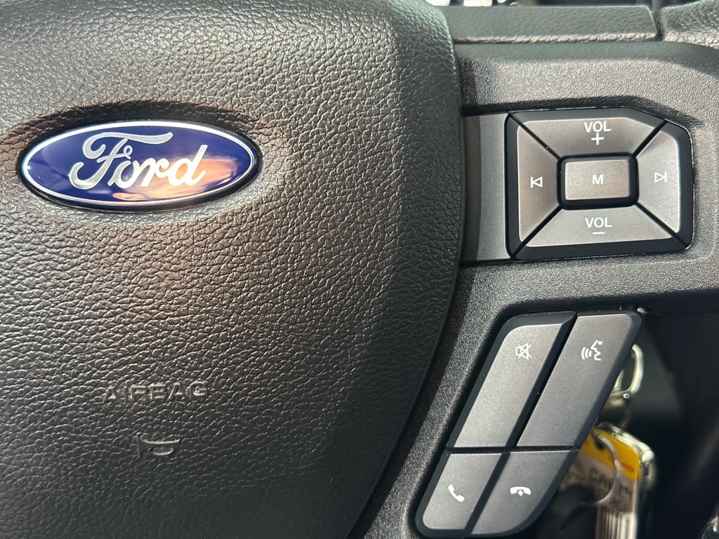 Ford F-150 XLT SuperCab 8-ft. Bed 4WD 2016