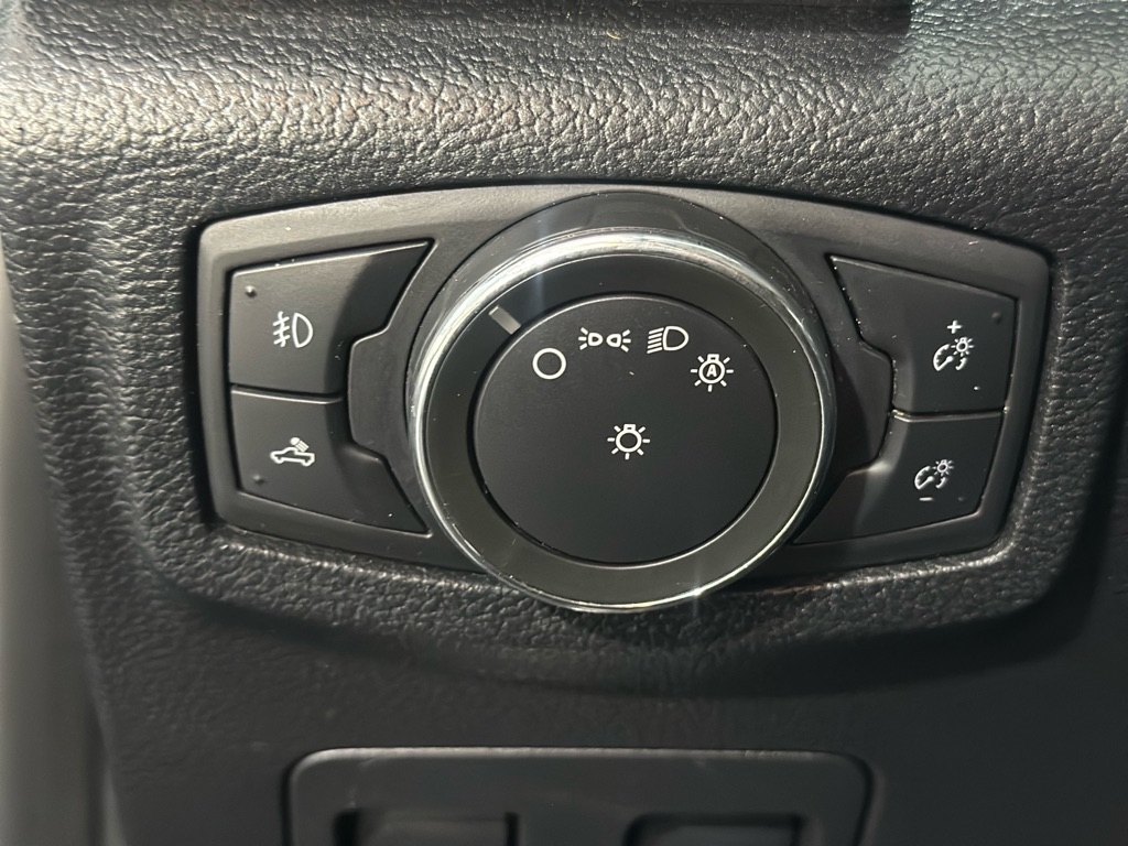 Ford F-150 XLT SuperCab 8-ft. Bed 4WD 2016